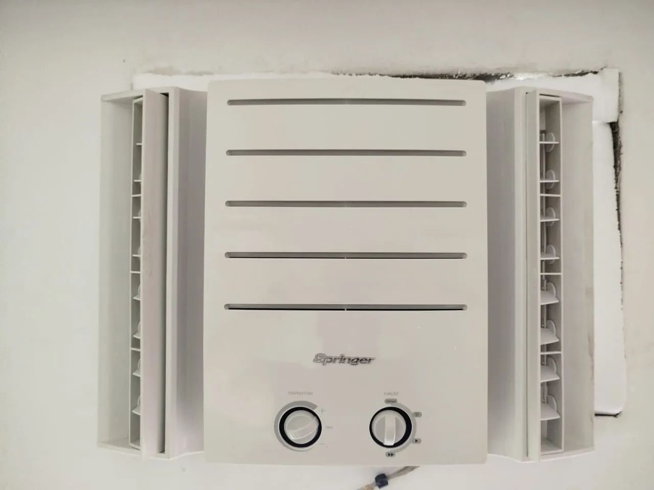 Ar Condicionado de Janela Springer