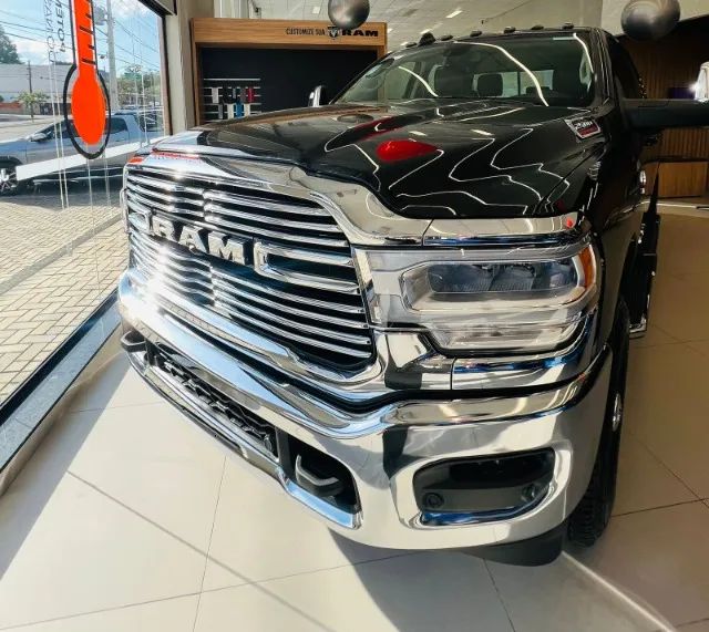 RAM 2500 LARAMIE PRETA - Foto 2
