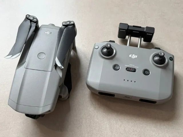 Drone DJI Mavic Air 2 - Fly More Combo - Foto 3