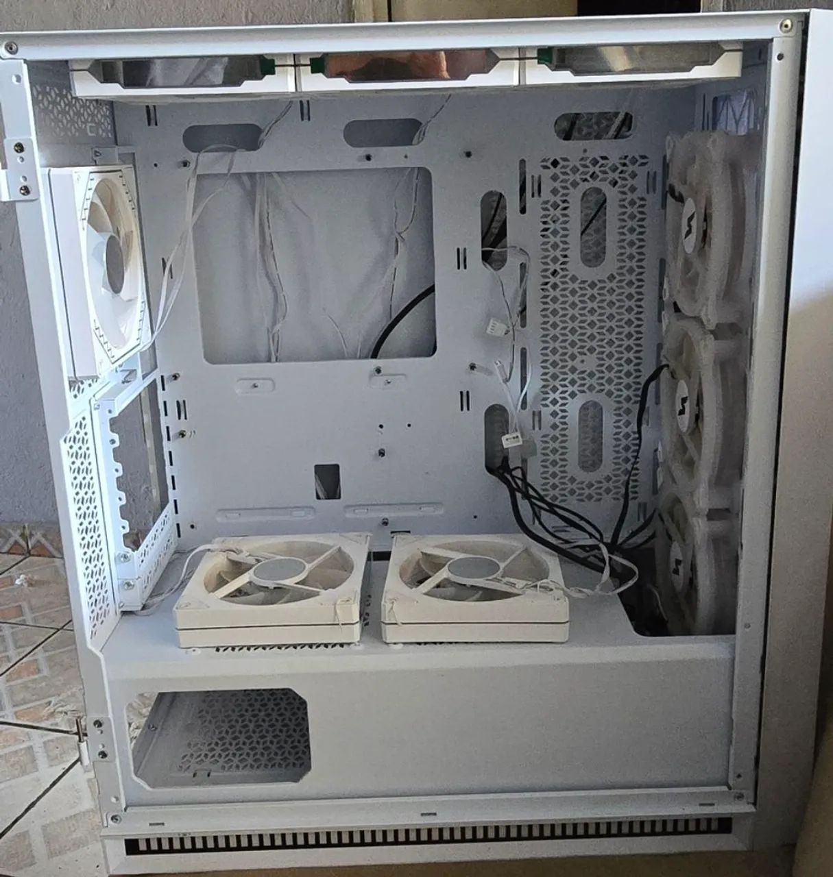 Gabinete super frame magic com 9 fans com controladora  - Foto 3