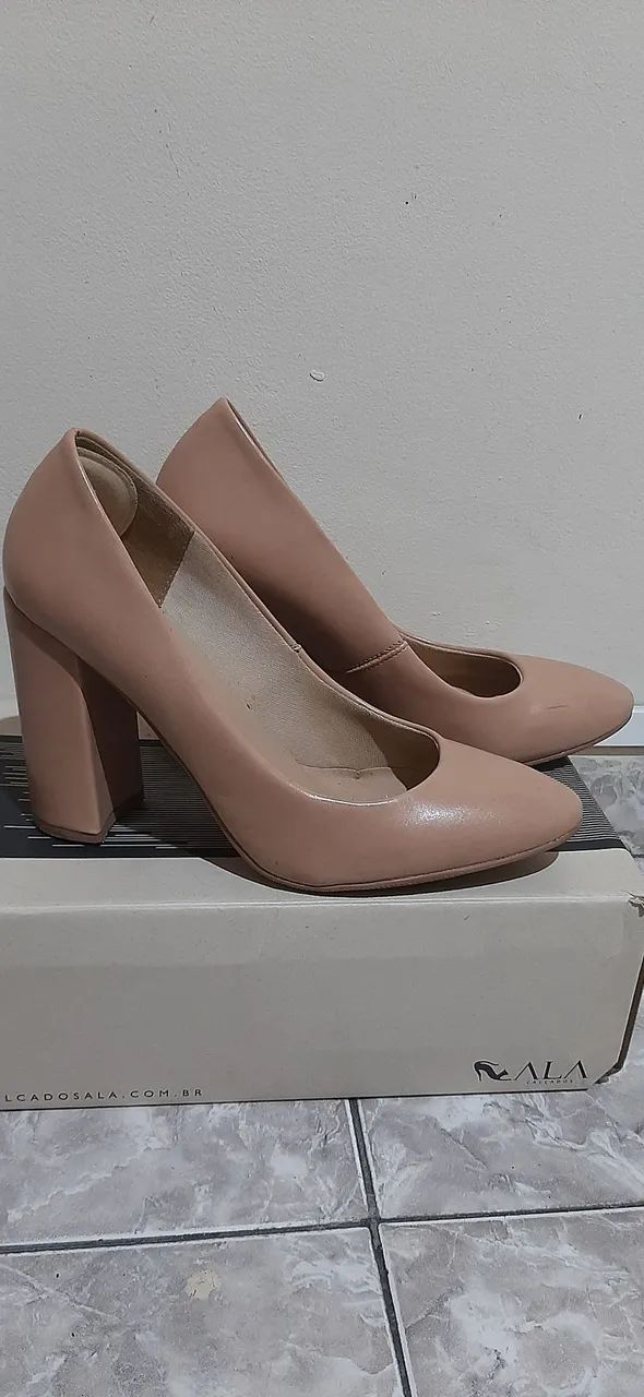 Sapato Scarpin Ala Bege - Salto Grosso - Foto 5