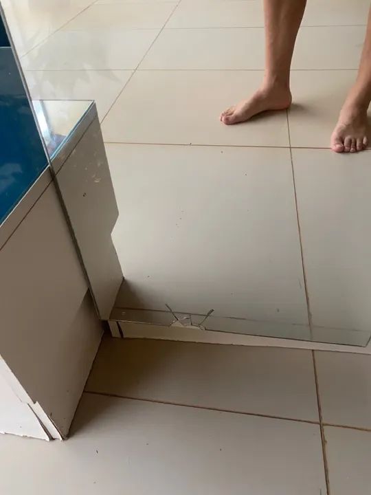 Vendo Aparador usado e GANHE mesa de centro  - Foto 4