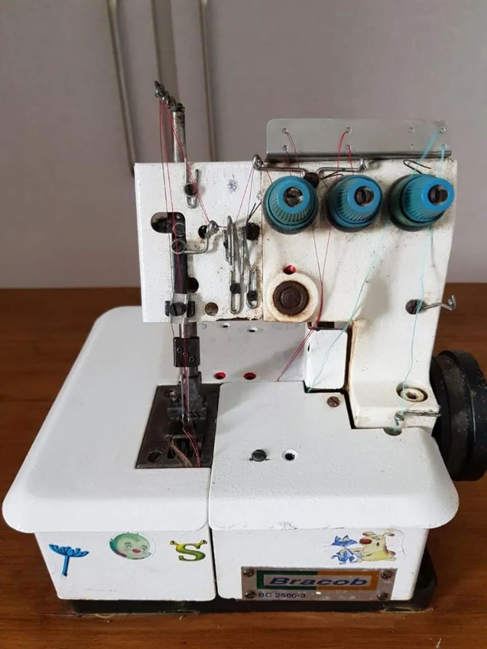 Barbada Overclock com mesa em perfeito estado de uso  - Foto 3