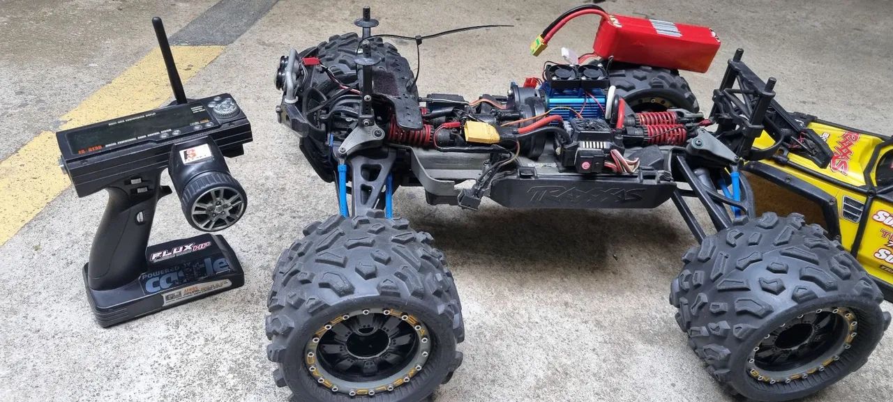 Caminhão Monstro Traxxas Summit T-Lock 1/10 - Foto 4