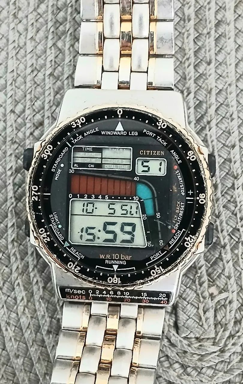 Relógio antigo CITIZEN WINDSURFING D120 JAPAN ANOS 80 RARIDADE DE