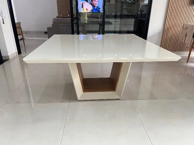 Mesa de Jantar quadrada