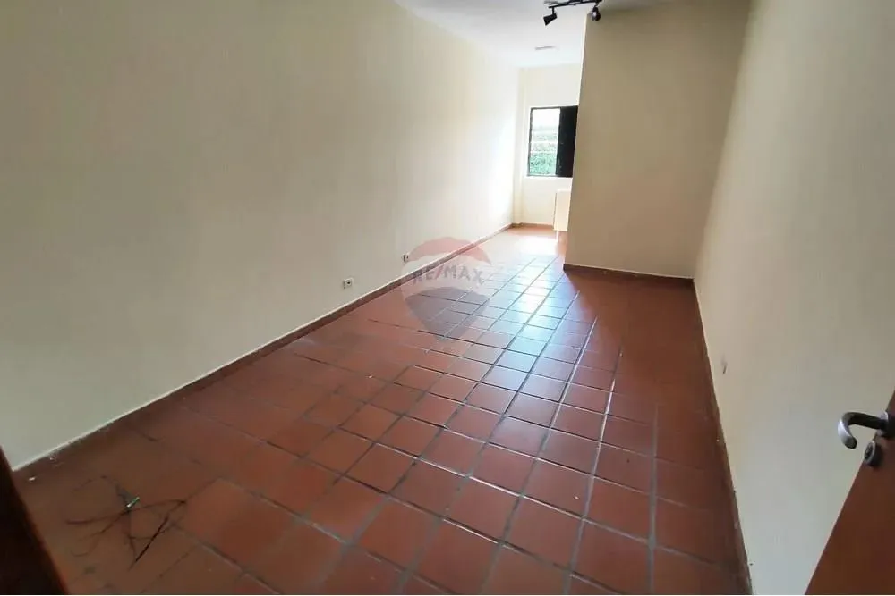 Sala Comercial com copa para locação com 33m² por R$ 1.300,00 Vila Thaís, Atibaia-SP