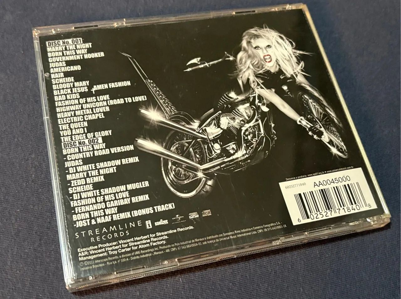  Cds Lady Gaga Born This Way Deluxe e The remix - Foto 4