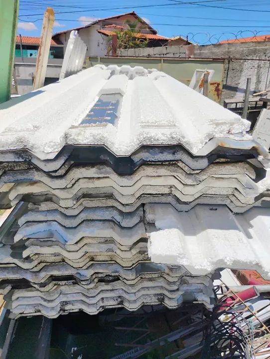 Telhas de  zinco alumínio      usadas - Foto 2