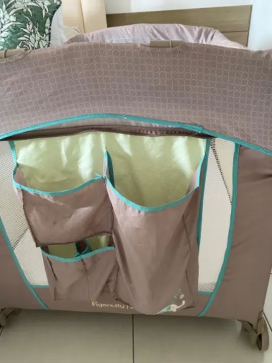Berço portátil com colchão e lençóis  - Foto 4