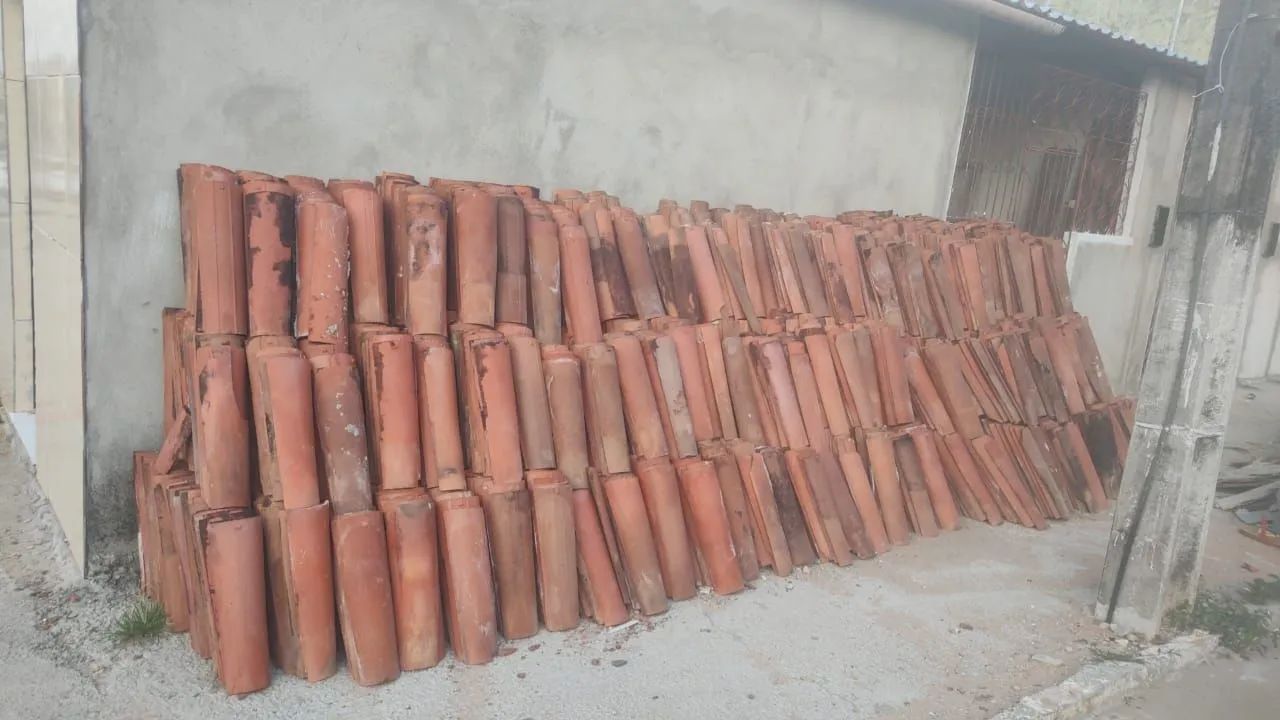 Telhas de barro usadas - ótimo preço!