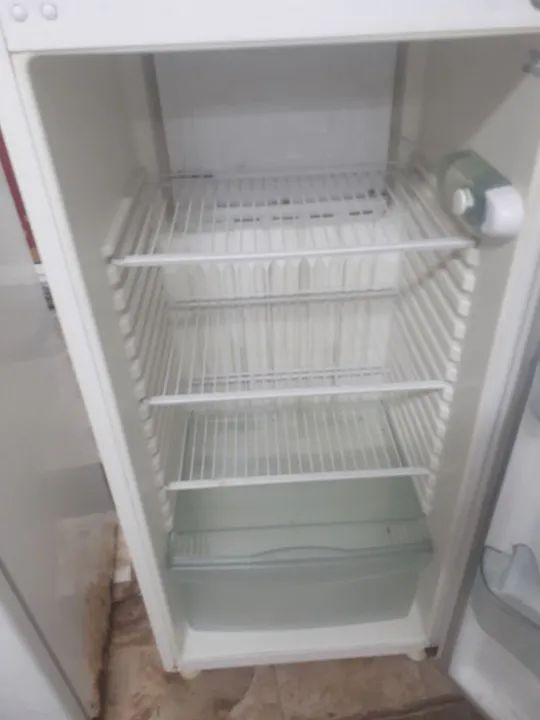 Geladeira cônsul 340litros 110volt funcionado tudo perfeitamente  - Foto 6