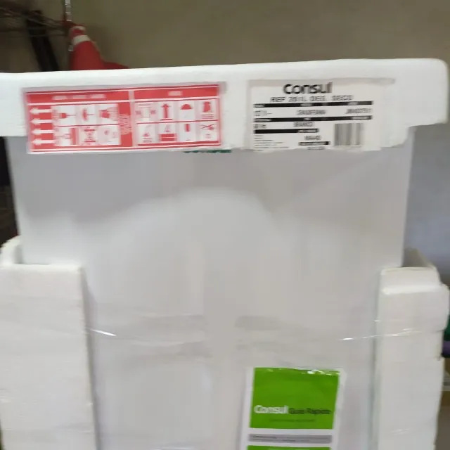 Refrigerador Consul Degelo Seco 261 Litros CRA30FBANA- 127 Volts