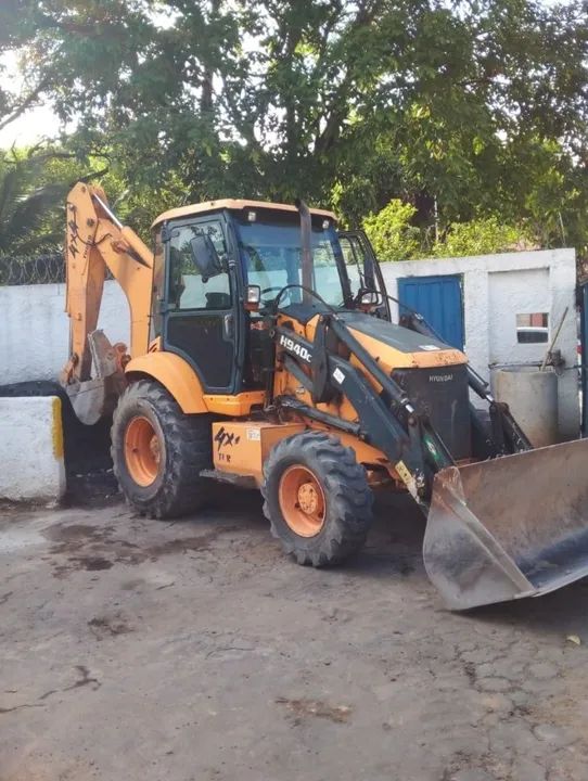 Aluguel de retroescavadeira 