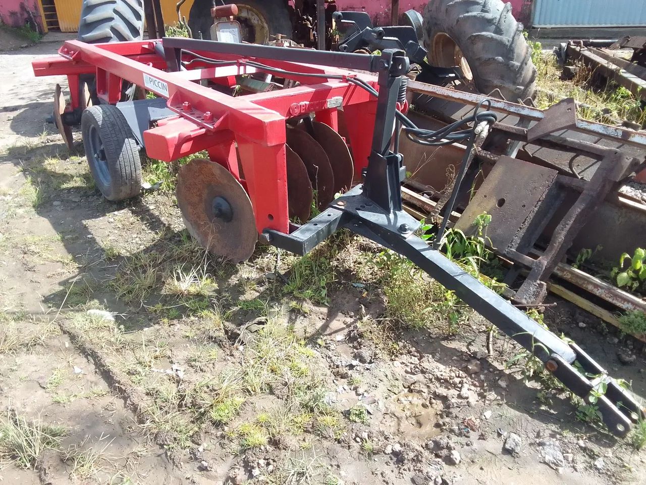 Grade Aradora de Discos - Implemento Agrícola  - Foto 4