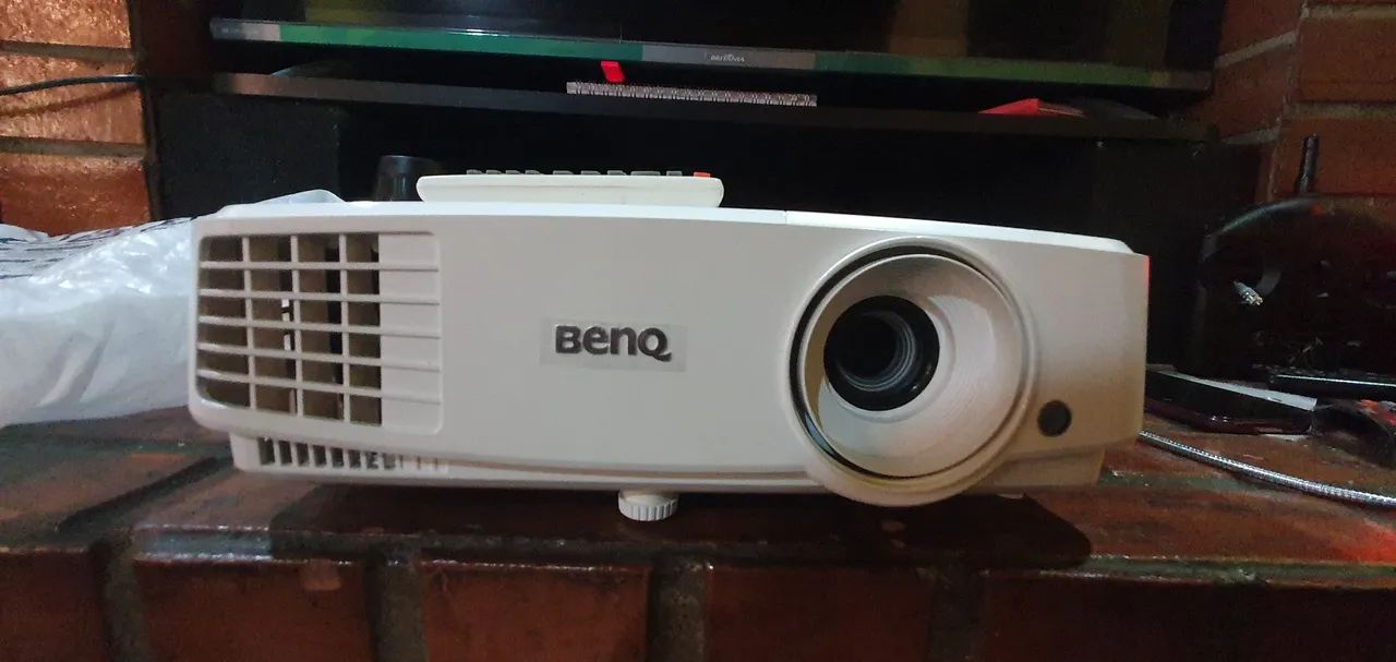 Projetor Benq ( aceito oferta)