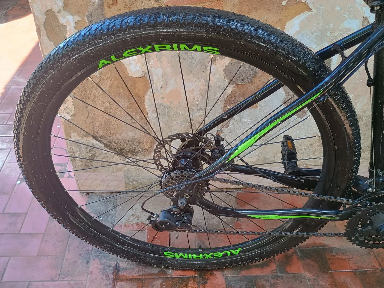 Bike, utilizada apenas para ir e vir do trabalho bem conservada