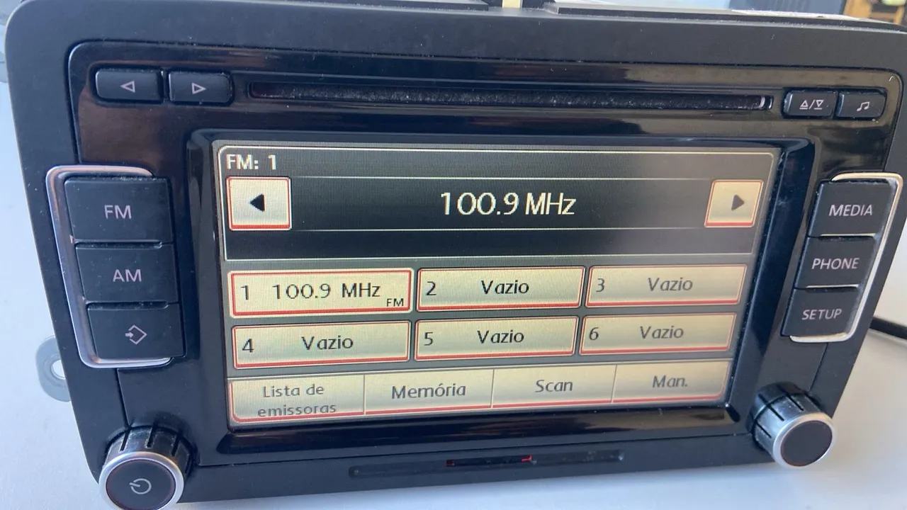 Rádio Original Volkswagen RCD510 Bosch - 5K0 035 190
