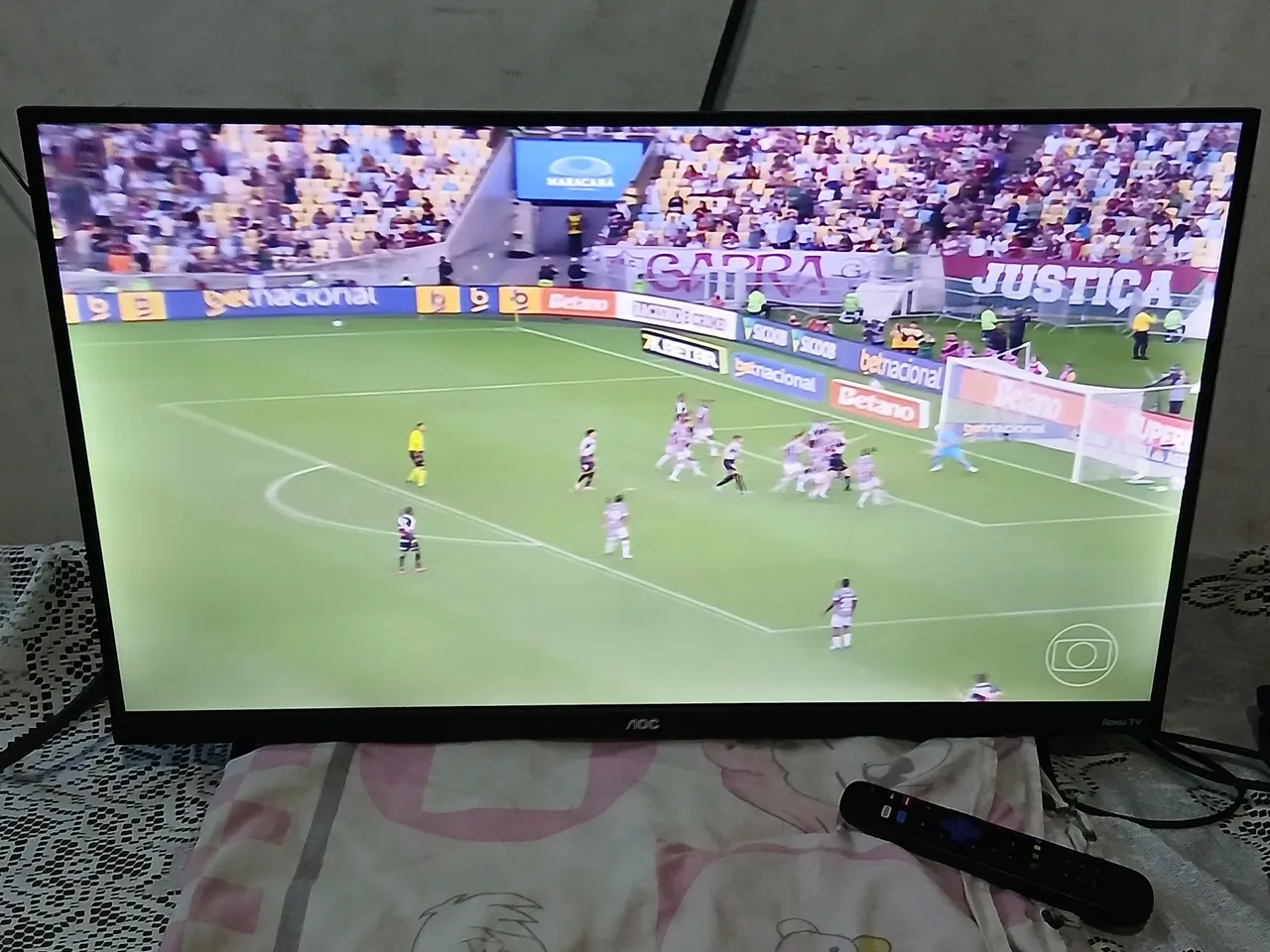 TV AOC 24" com Imagem de Alta Qualidade