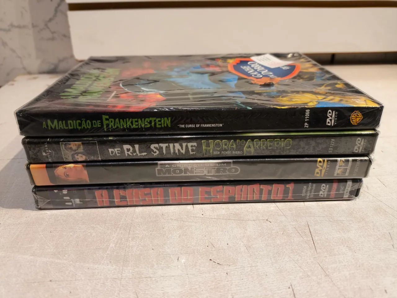 Dvd filmes de terror Hora do espanto/ A maldição de Frankenstein