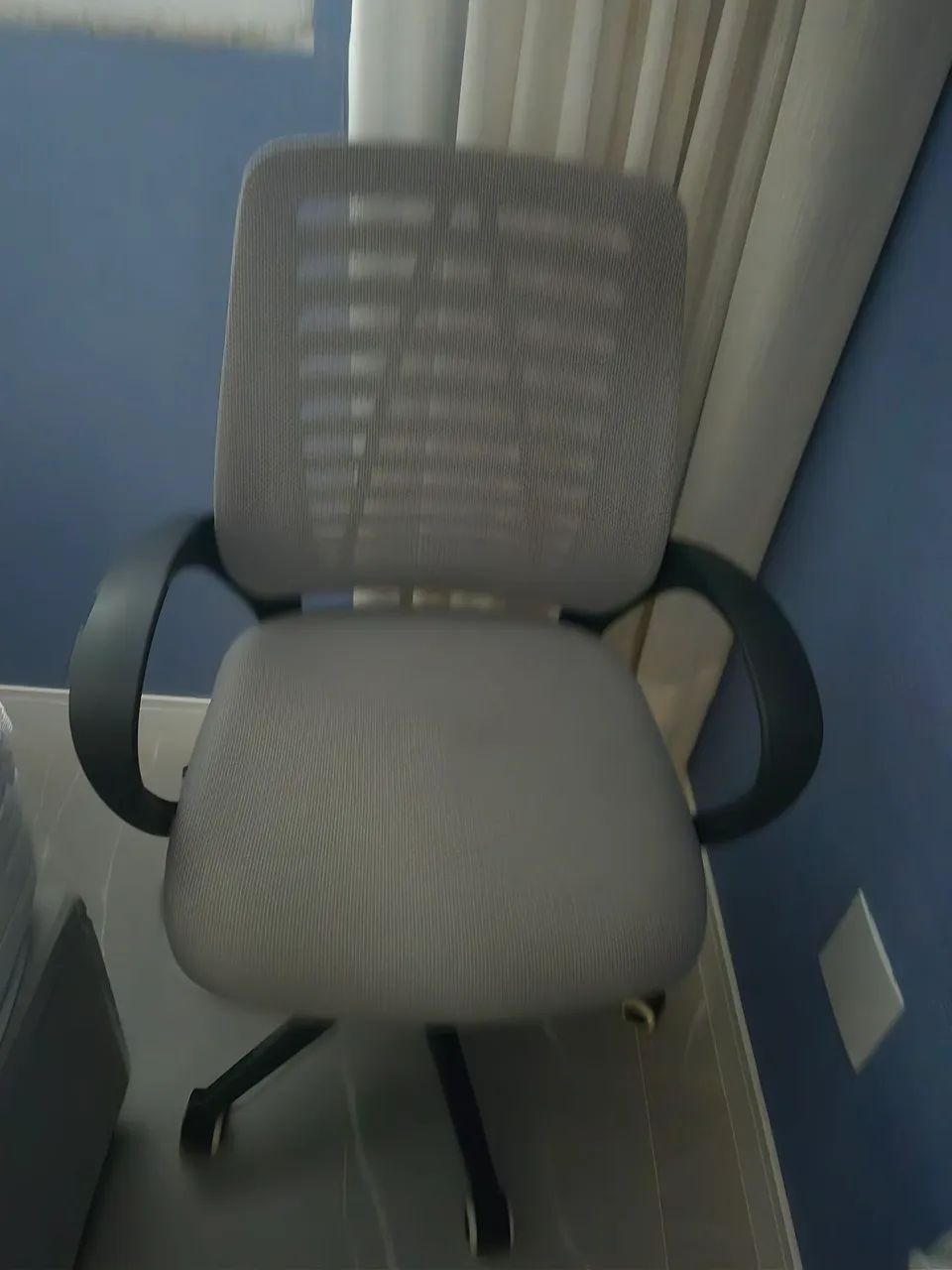 Cadeira Giratória Escritório Mesh Cinza - Foto 2