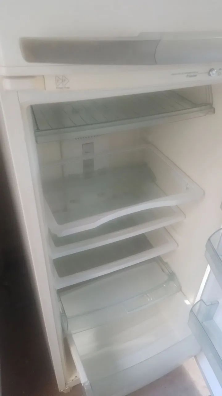 Geladeira brastemp excelente 