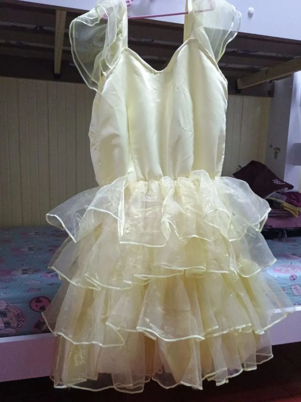 Vestido juvenil com Babados em organza