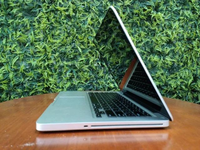 MacBook Pro a1278 -Mac OS Catalina Core i7 /4GB DDR3L /SSD 240GB / 13.3"/Intel HD Graphics - Foto 3