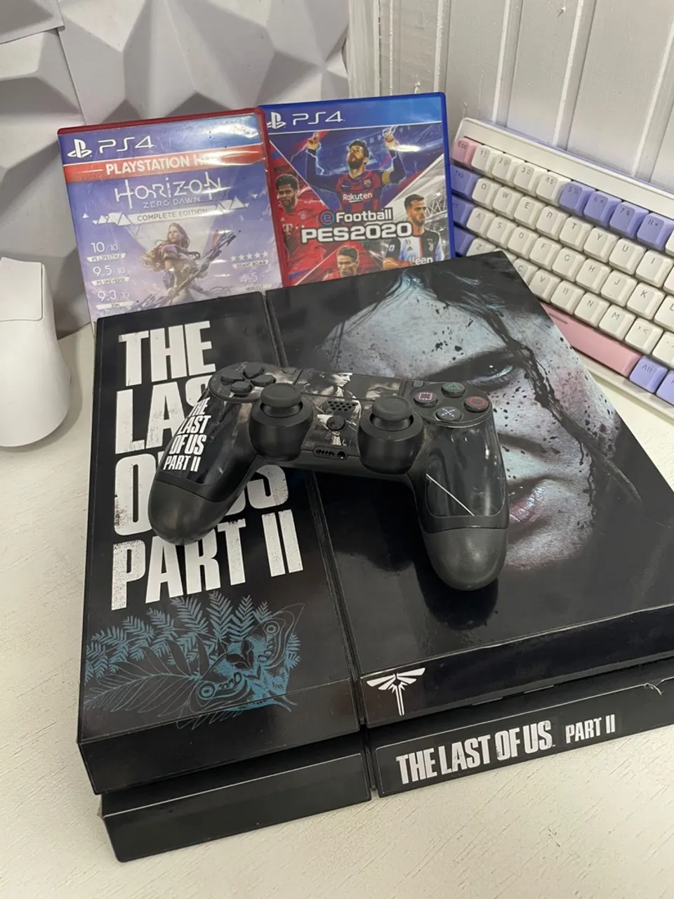 Console Playstation 4 Edição The Last of Us Part II + Jogos