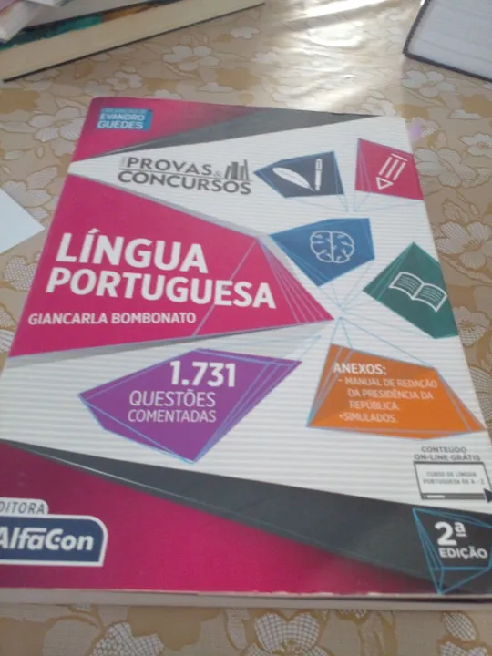 Livros para concurso público com questoes. Alfacon.