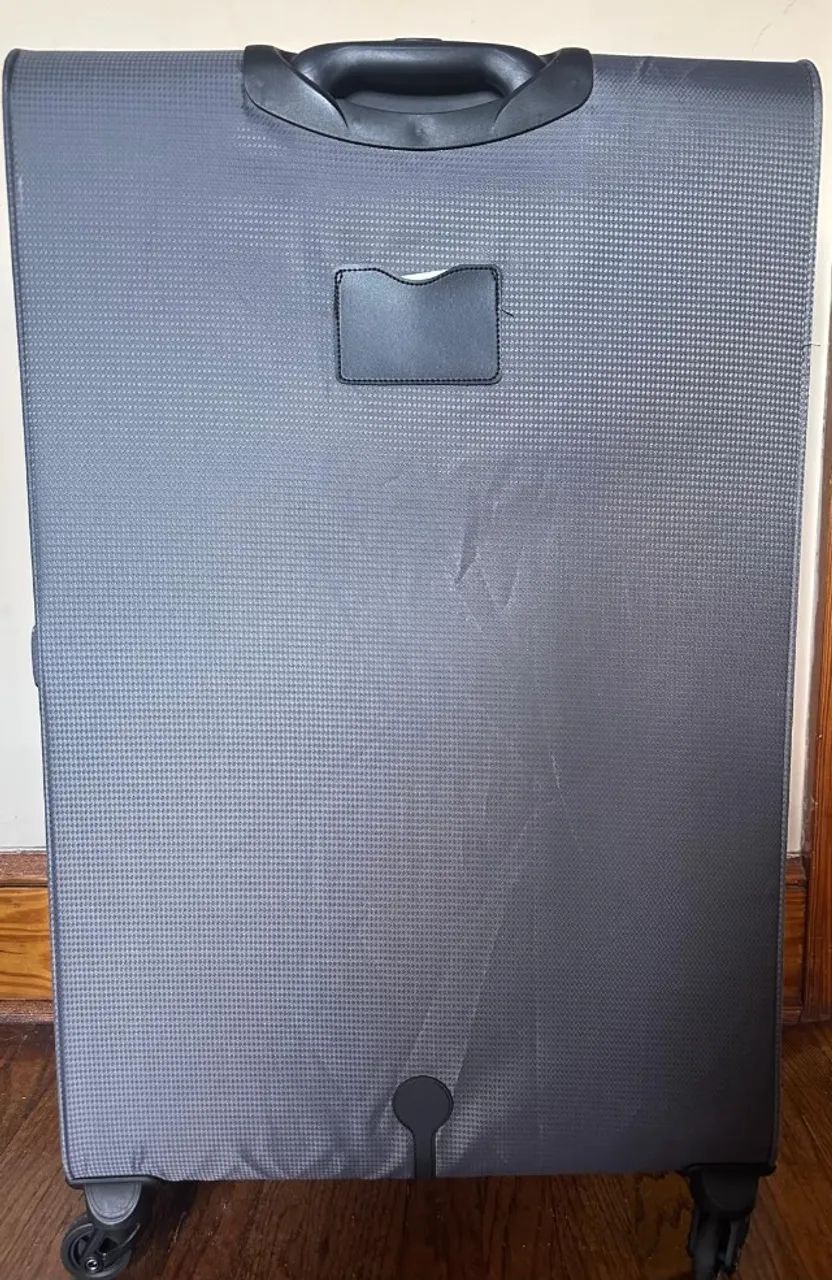 Mala grande 4 rodinhas 23kg Protege importada (Desapego) - Foto 4