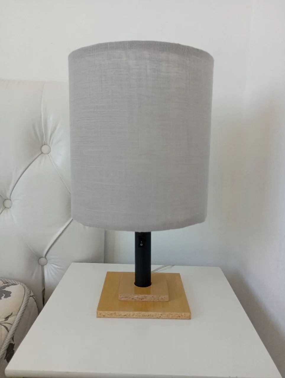 Vendo 2 abajur R$110,00 cada.