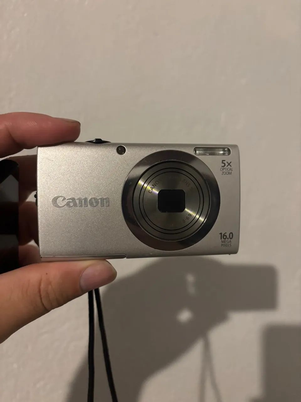 Câmera digital Cânon A2300 16mega