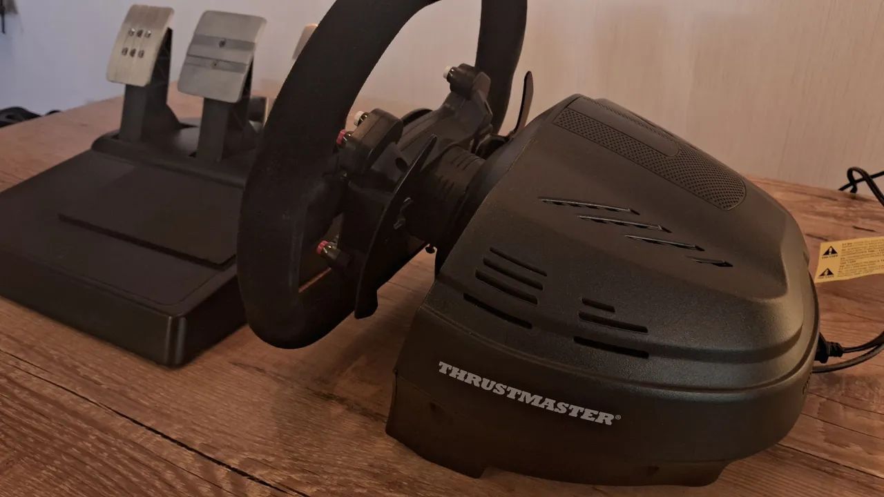 Volante Thrustmaster Sparco para Consoles/PC - Foto 4