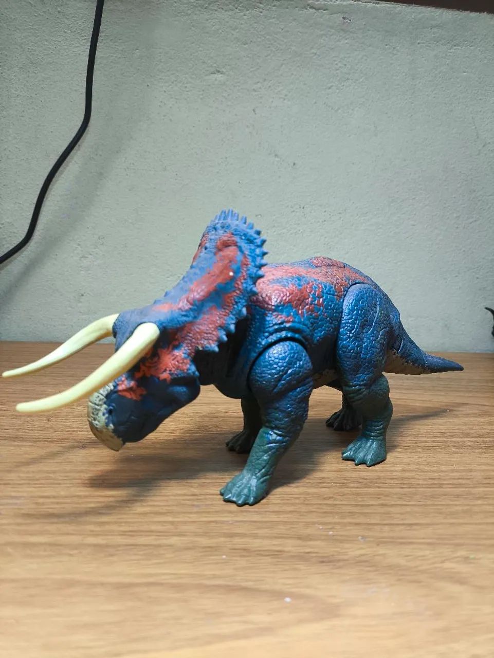 Jurassic world Mattel Nasutoceratops - Foto 3
