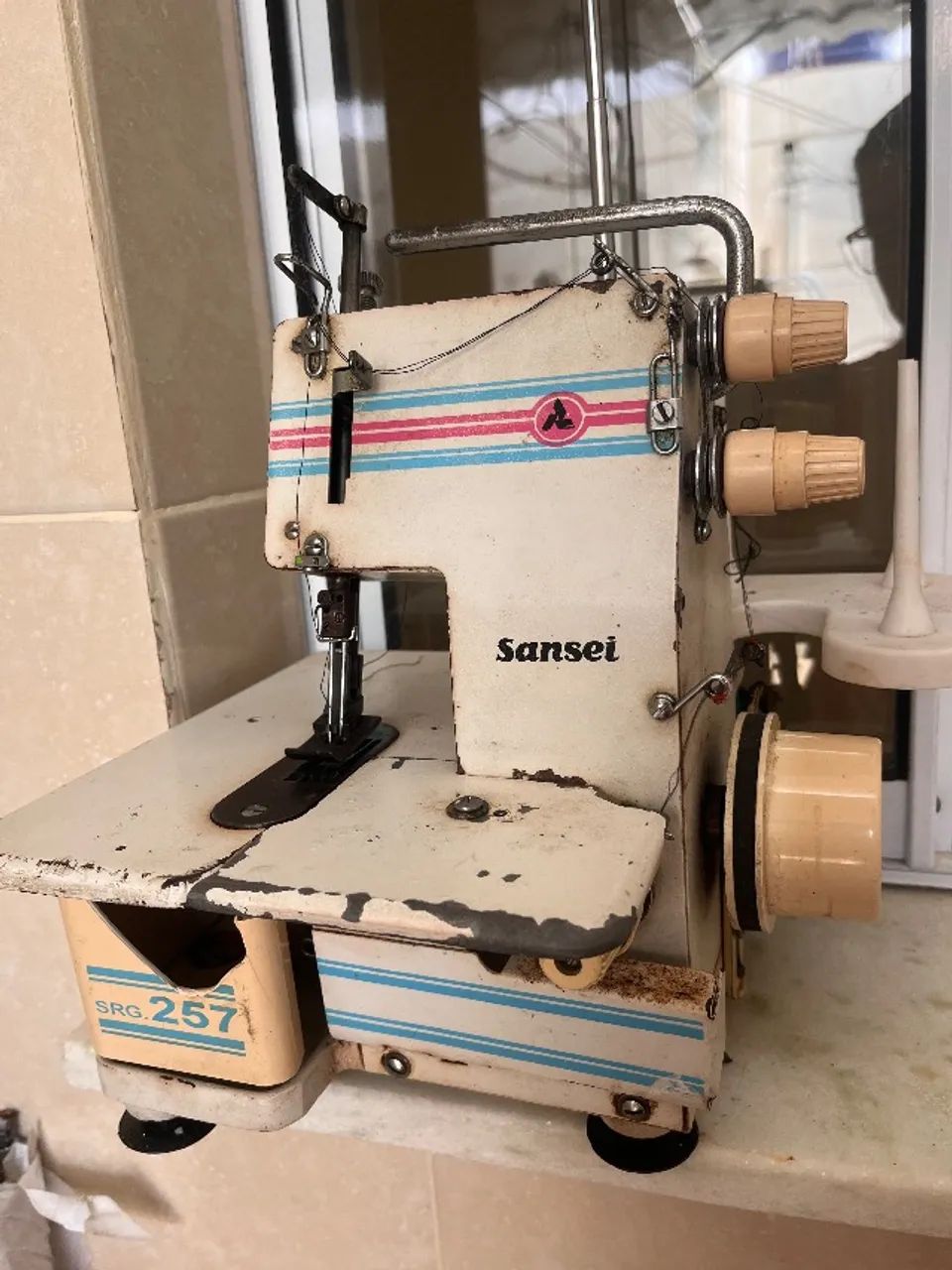 Máquina de costura 64640295728641120