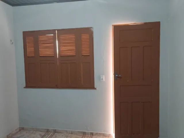 Casa bem localizada de 2 quartos - Foto 4