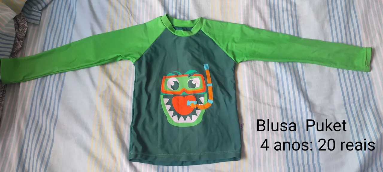 Blusa Puket e proflive de banho 4 Anos