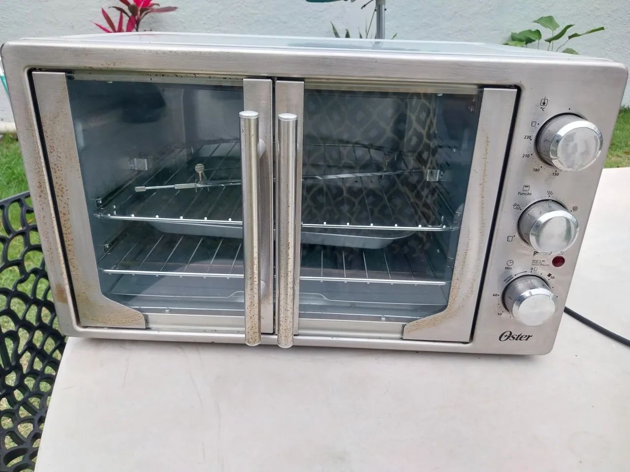 Forno elétrico Oster 