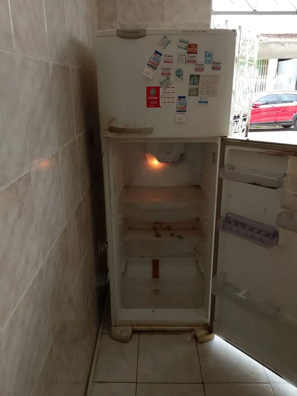 Vende -se geladeira - Foto 2