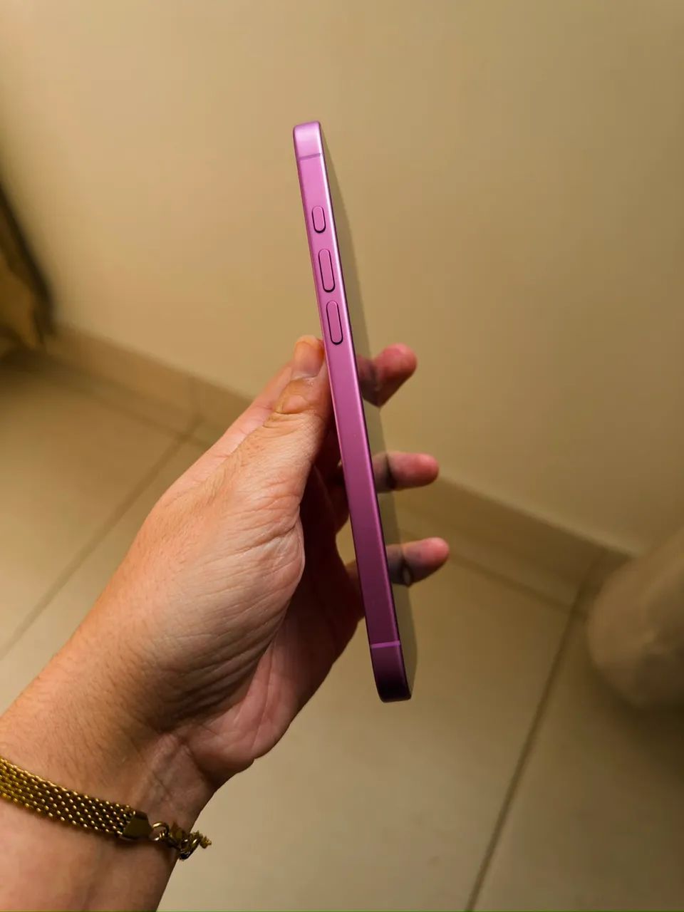 iPhone 16 plus  - Foto 3