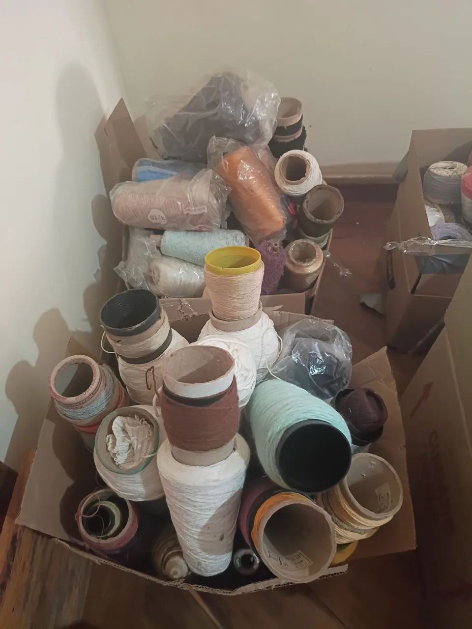 Lote de Linhas de Costuras 