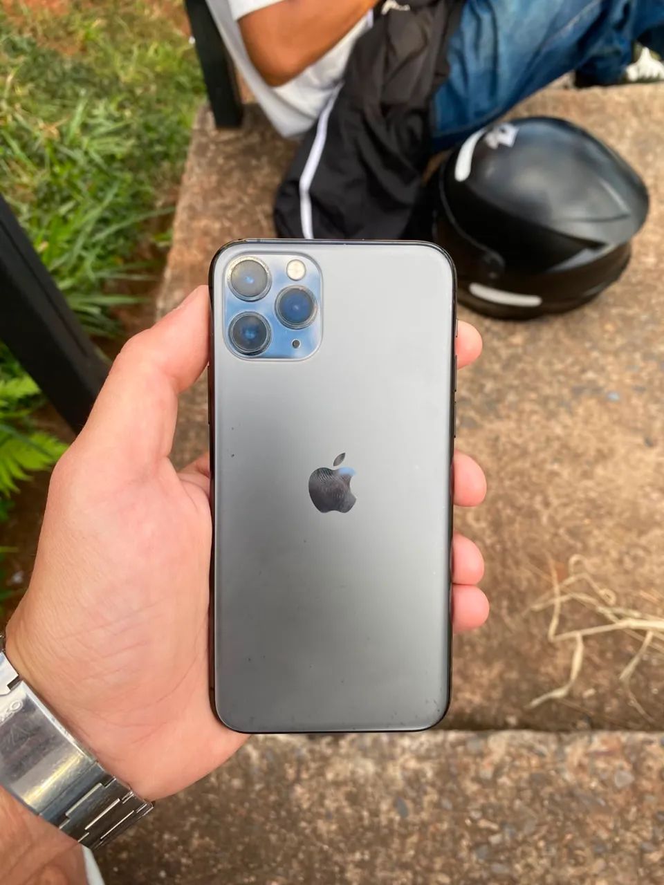 iPhone 11 Pro 64GB - Foto 2