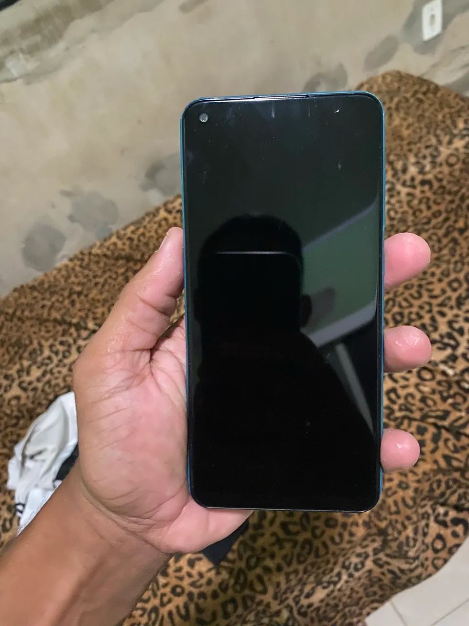 Vendo redmi note 9 128 gigas algumas marcas de uso  - Foto 2