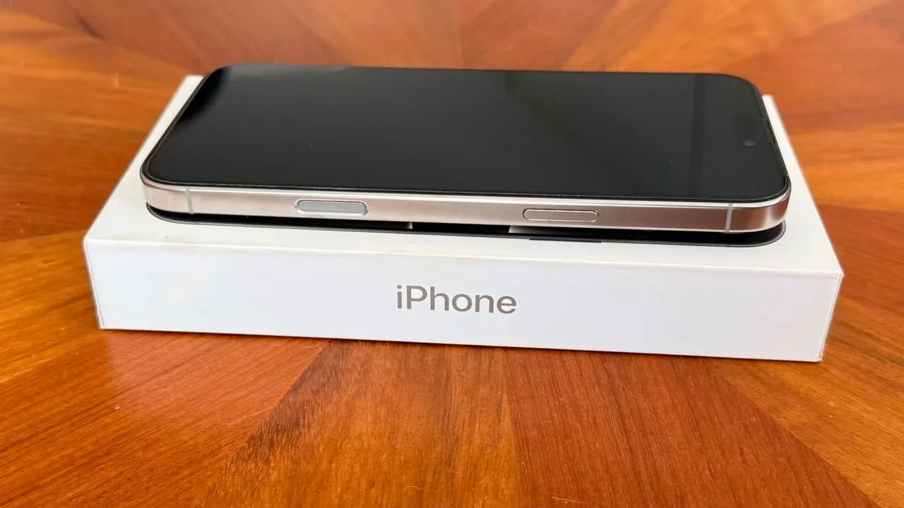 Iphone 16 pro max silver - Foto 2