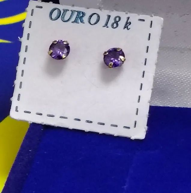 Brincos Zircônia 3 mm Cor Lilás - Foto 3