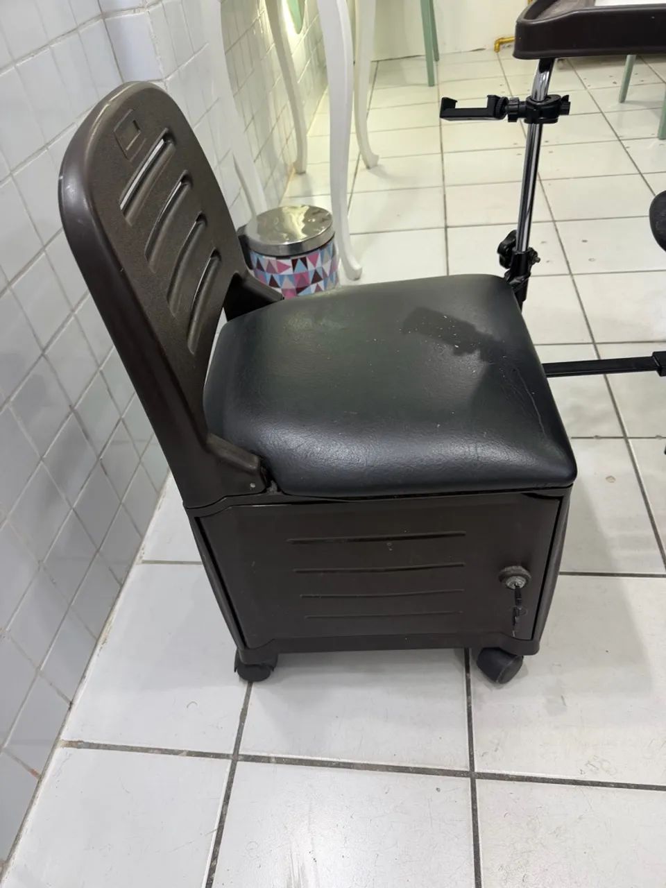 Cadeira de manicure  - Foto 5
