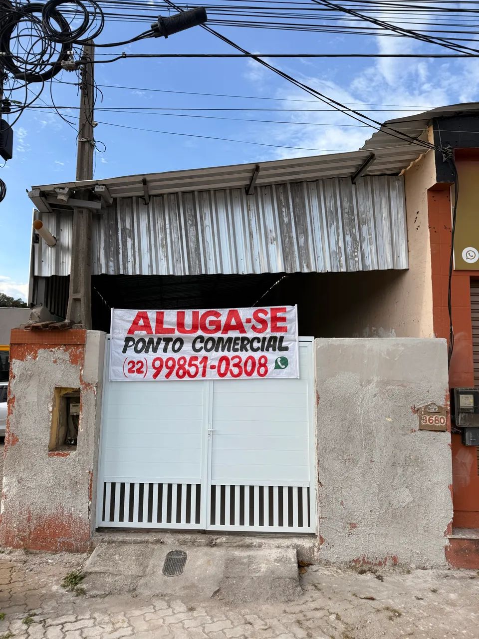 Aluga-se excelente ponto comercial 