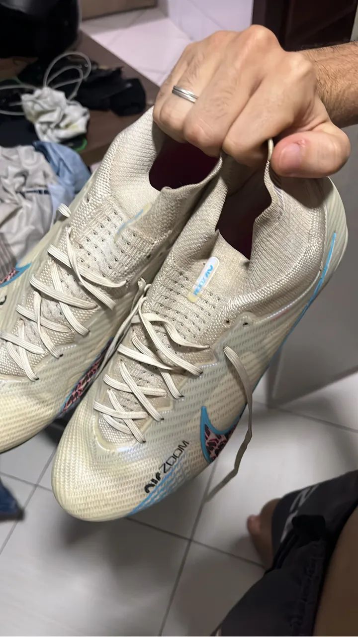 chuteira nike, trava mista - Calçados Esportivos - Centro