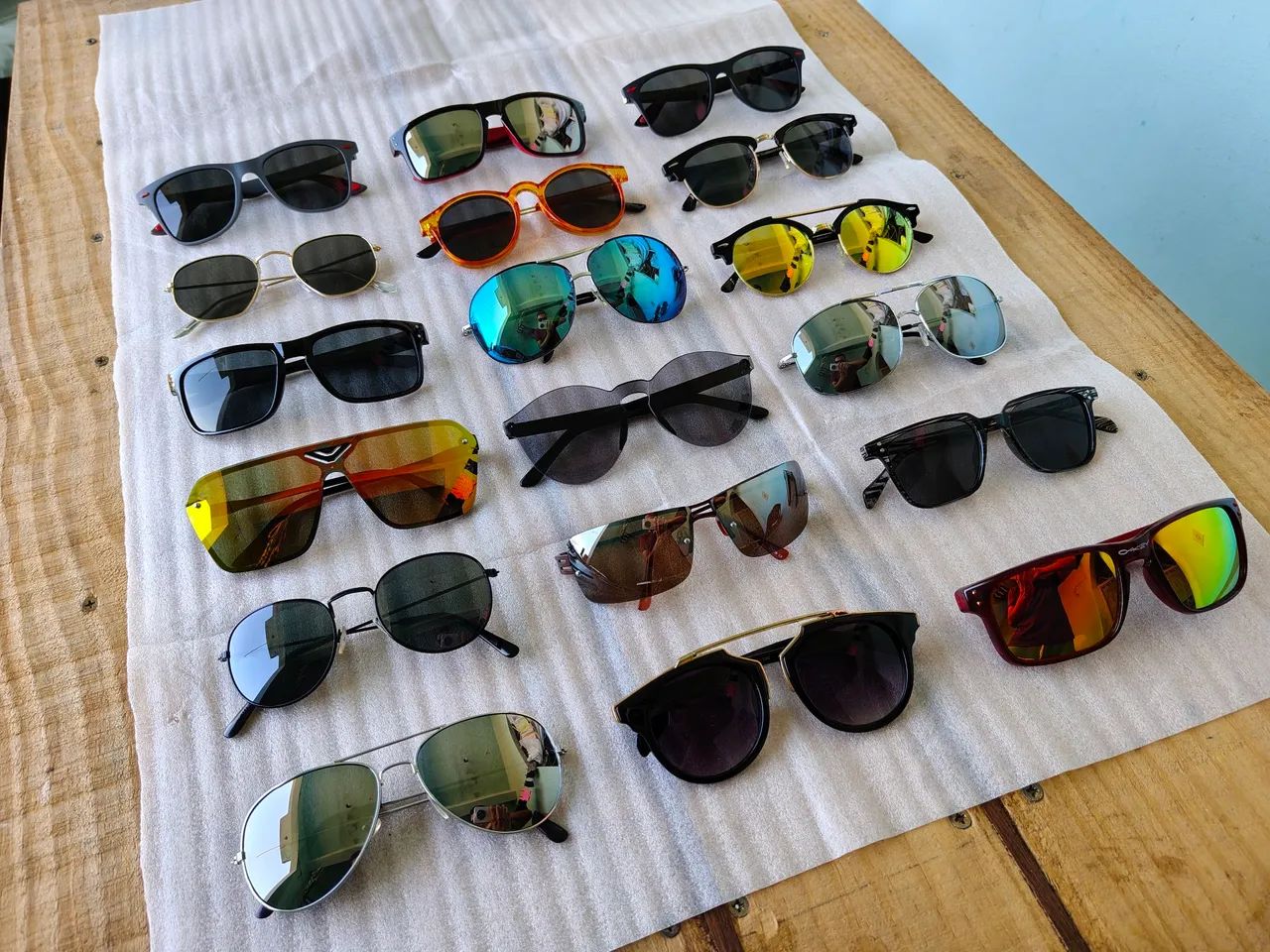 Óculos de Sol Modelos Variados 18 Unidades - Foto 3